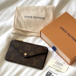 🔥SOLD🔥LV CARD HOLDER RECTO VERSO